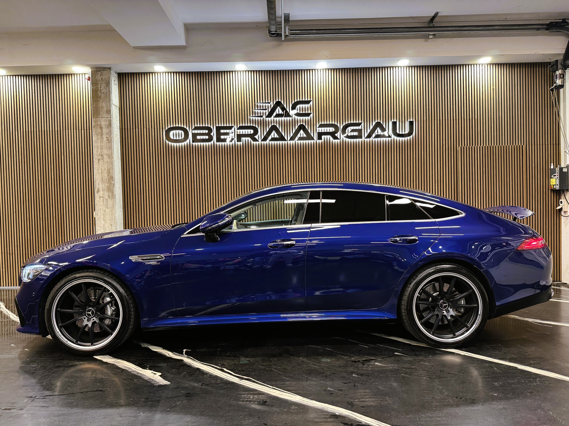 MERCEDES-BENZ AMG GT 4 53 4Matic+ Speedshift TCT-showroom-element-2