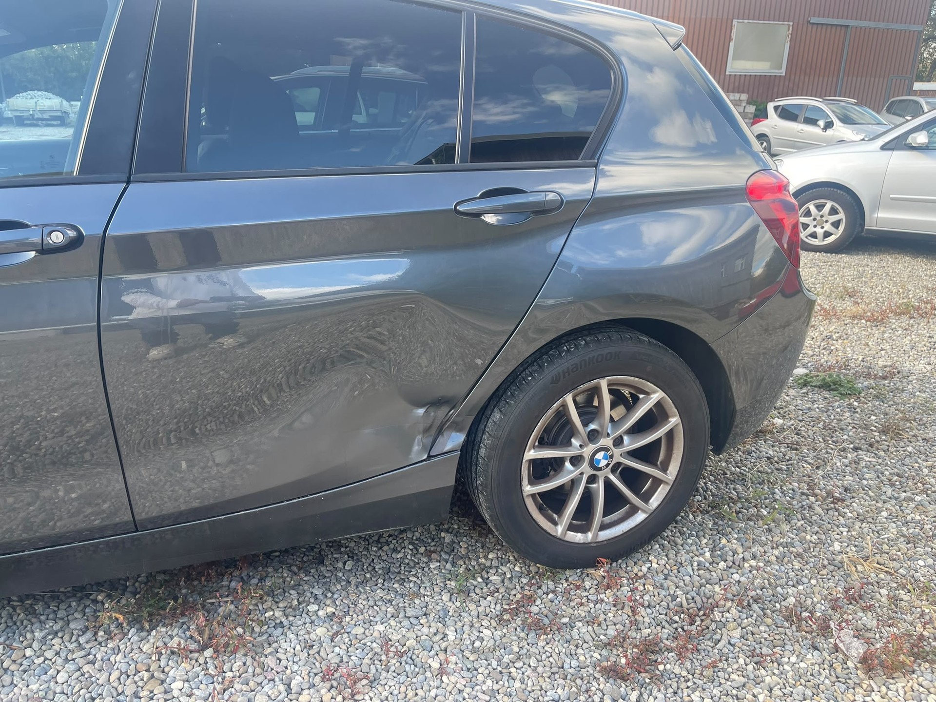 BMW 116i-image-7