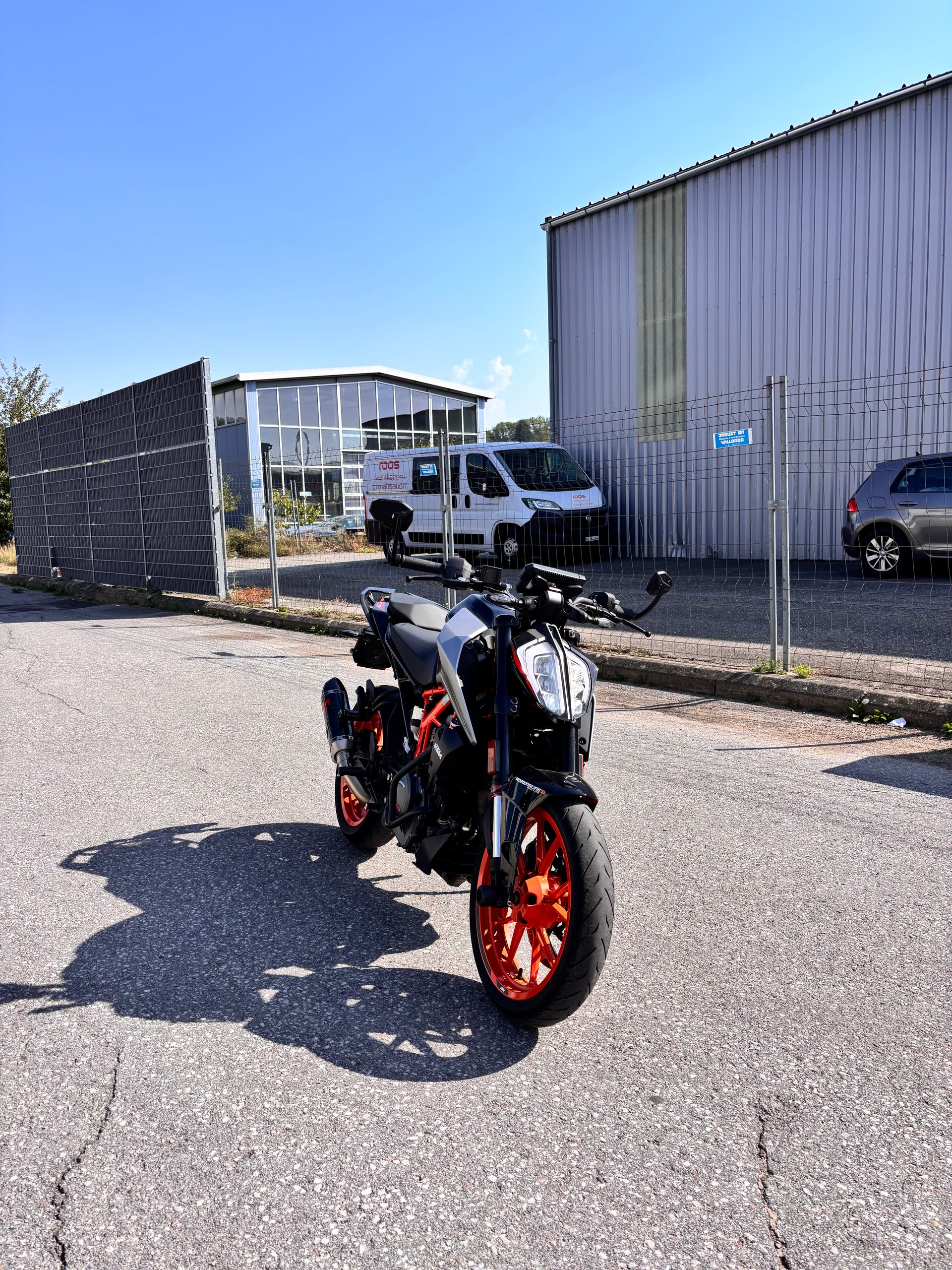 KTM 390 Duke-image-0