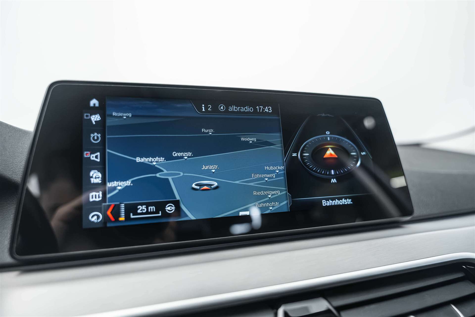 BMW BMW 520d xDrive Sport Line Steptronic-image-25