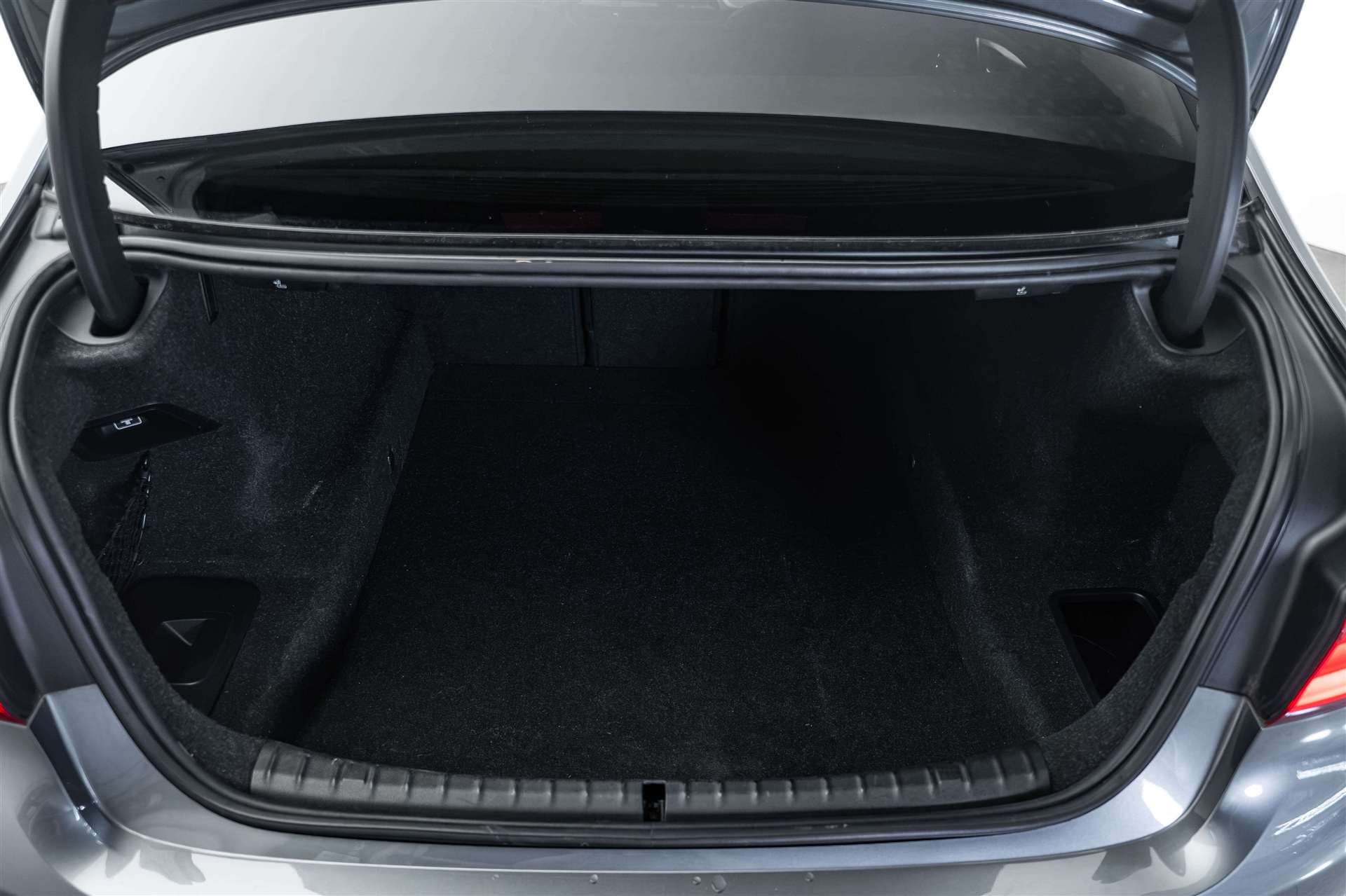 BMW BMW 520d xDrive Sport Line Steptronic-image-8