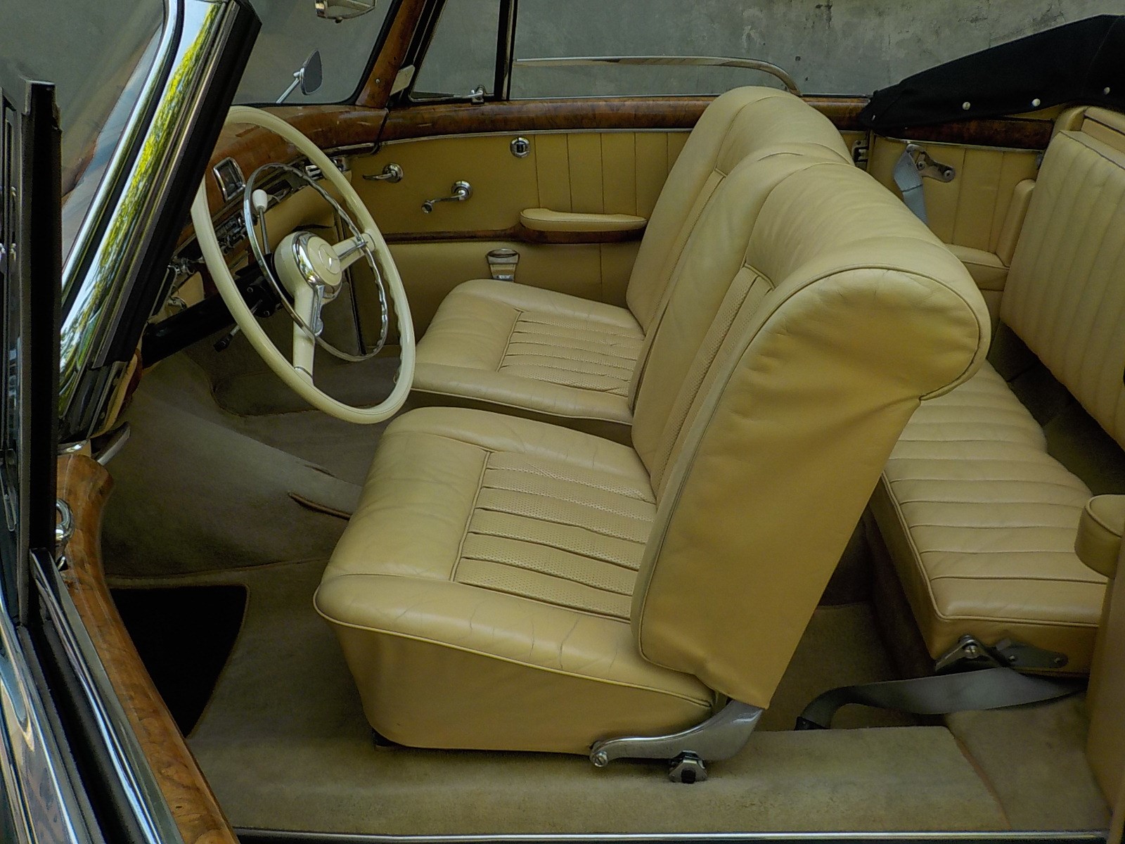 MERCEDES-BENZ 220 S Ponton Cabriolet-image-16