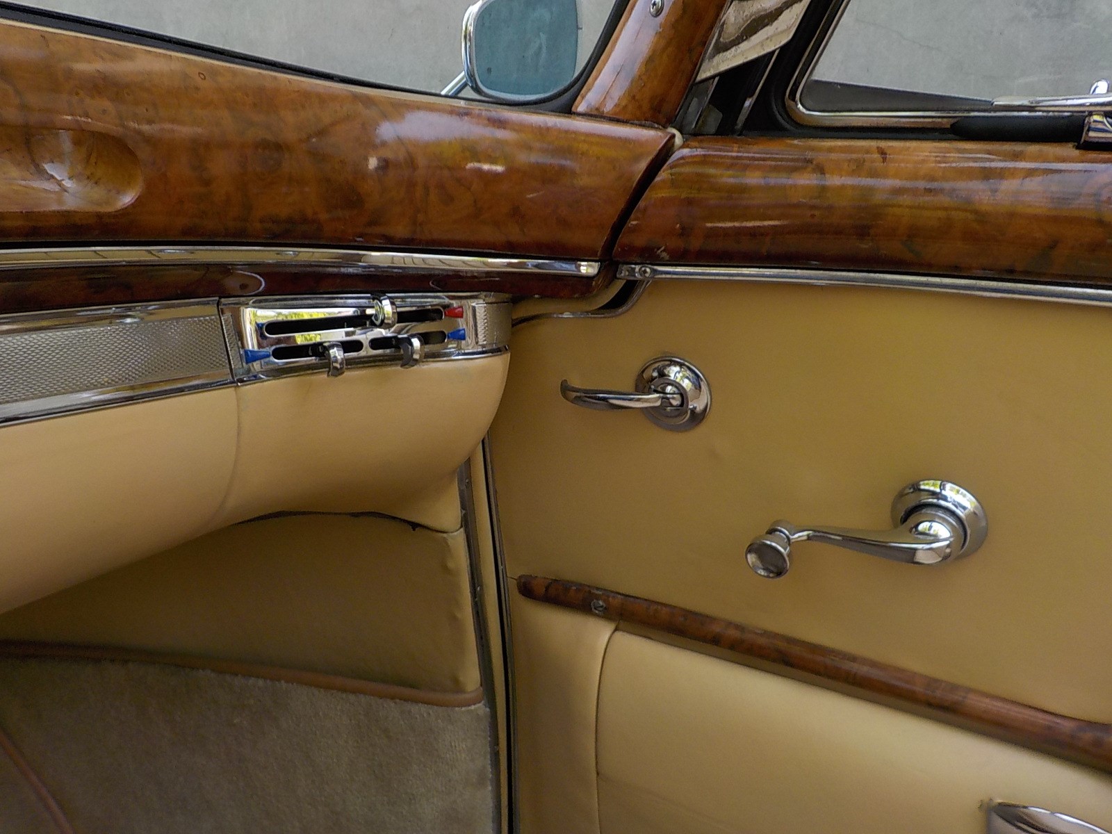 MERCEDES-BENZ 220 S Ponton Cabriolet-image-17