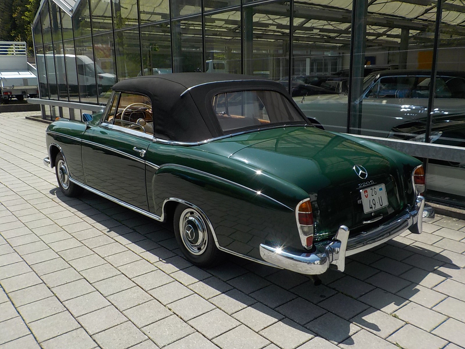 MERCEDES-BENZ 220 S Ponton Cabriolet-image-9