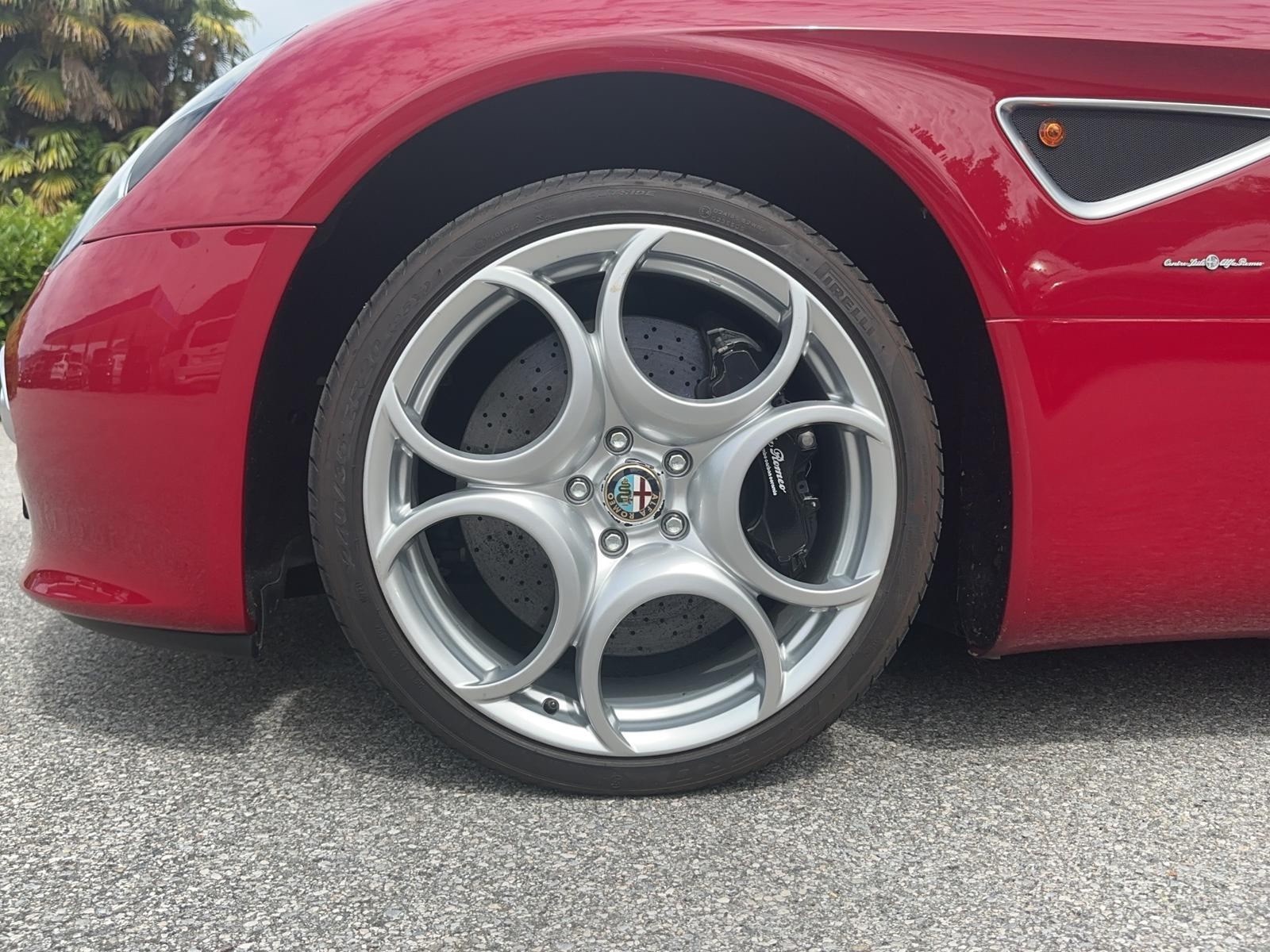 ALFA ROMEO 8C-image-7