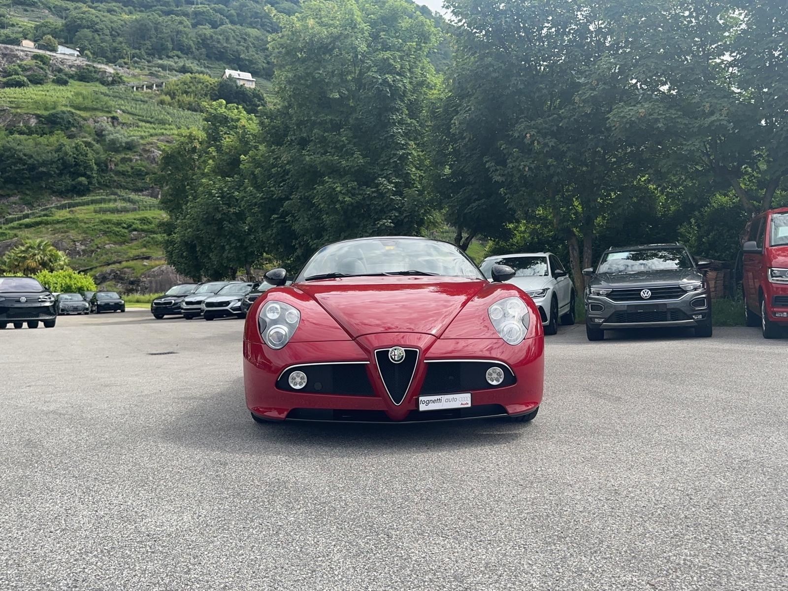 ALFA ROMEO 8C-image-4