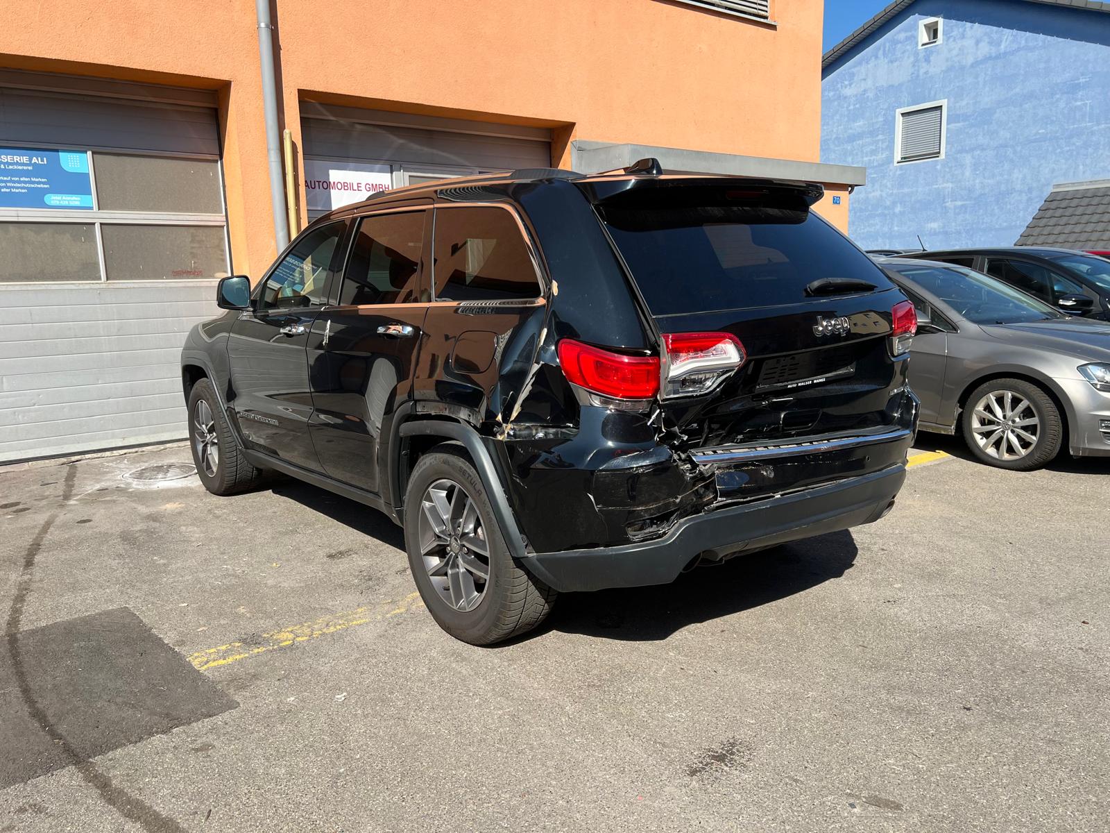 JEEP Grand Cherokee 3.0 CRD Limited Automatic-image-3