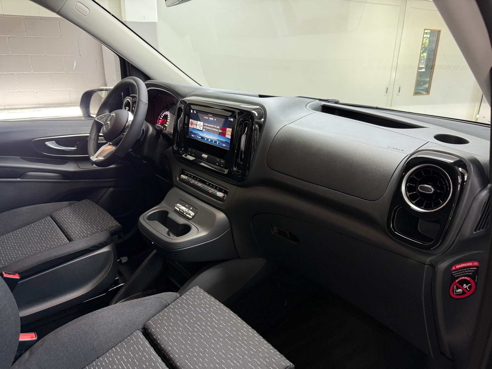 MERCEDES-BENZ Vito 116 CDI 4MATIC KB TOURER SELECT 3200mm L-image-10