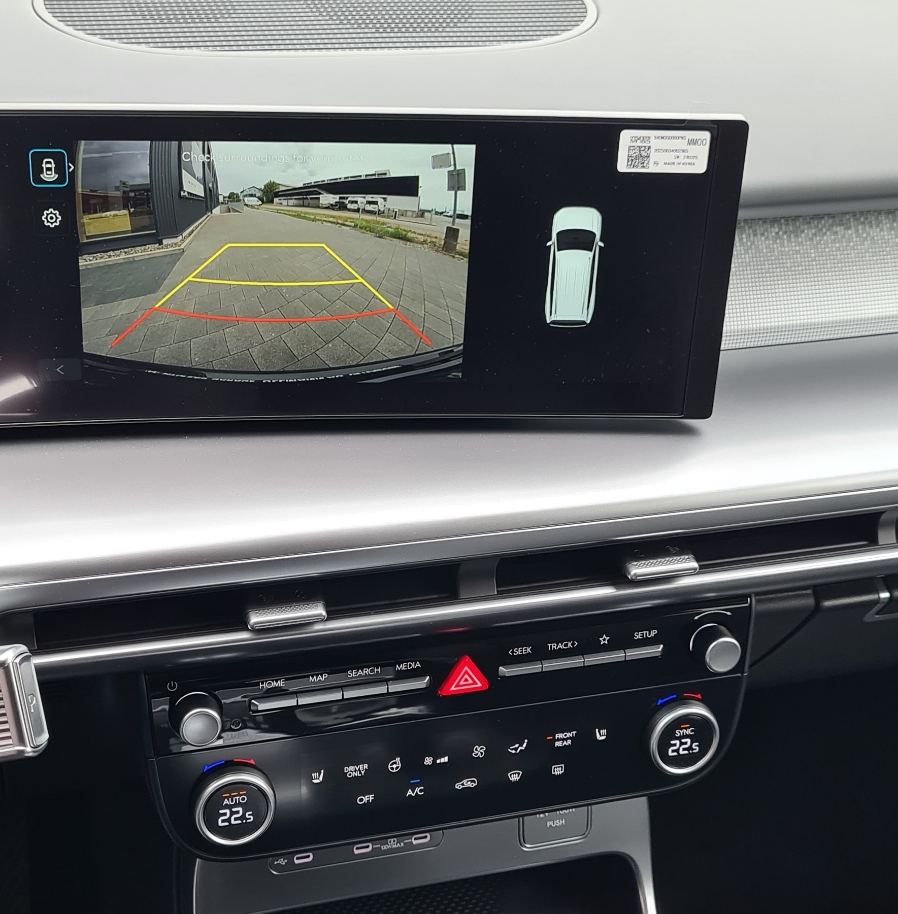 HYUNDAI Ioniq 9 110kWh Amplia 4WD-image-15