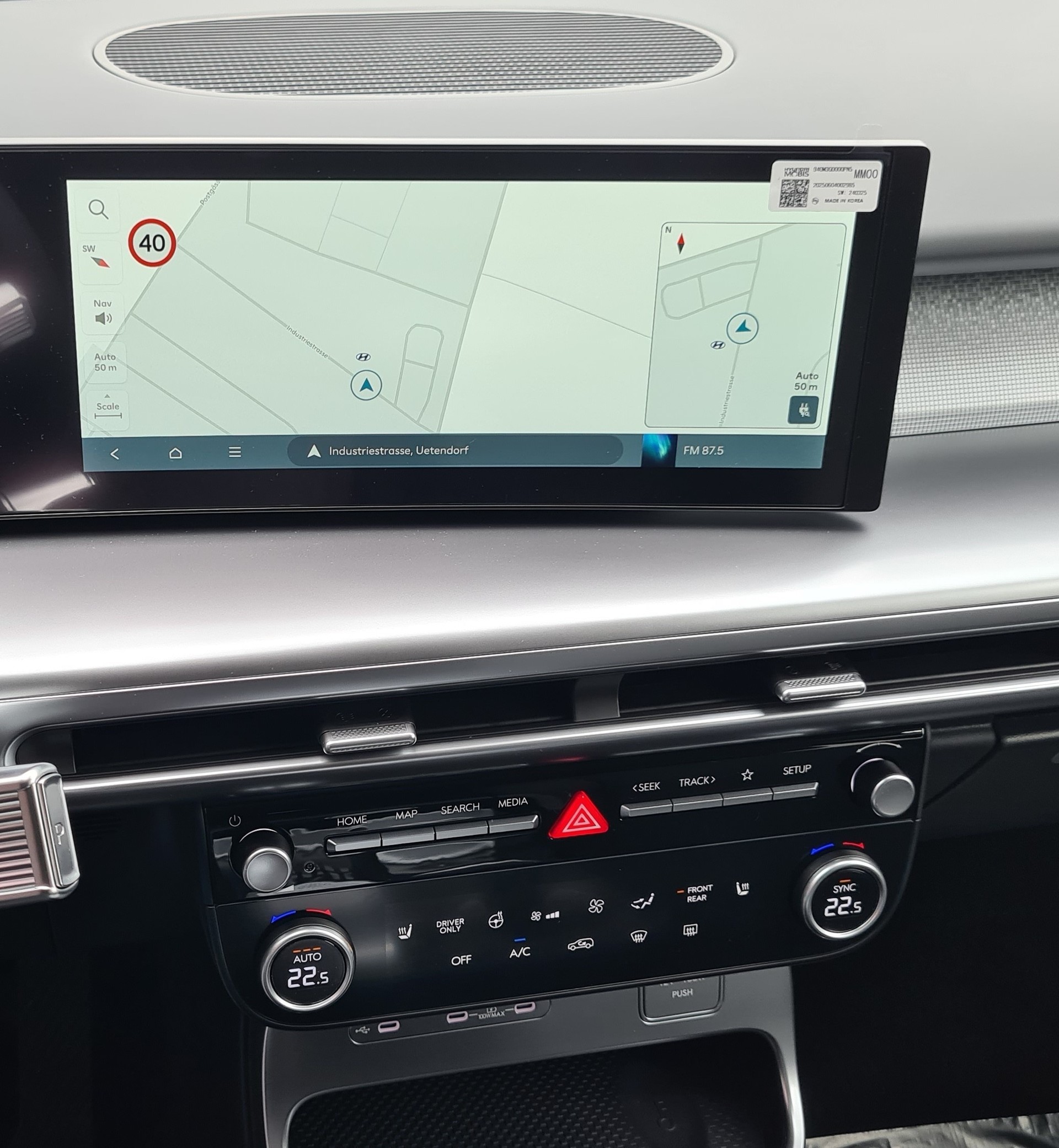 HYUNDAI Ioniq 9 110kWh Amplia 4WD-image-14