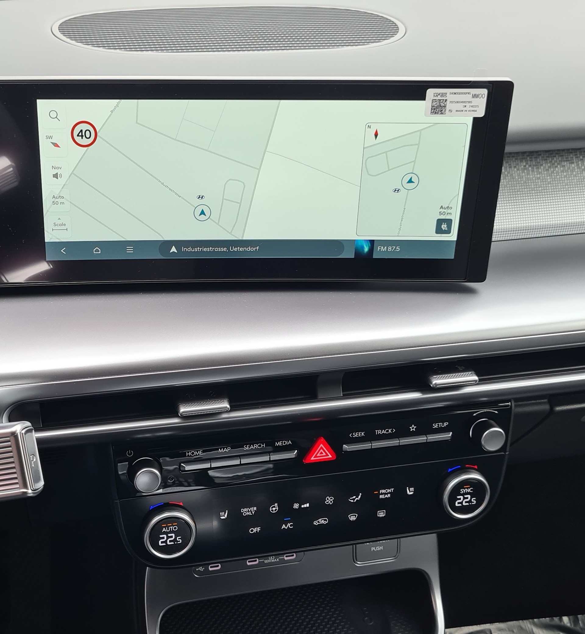 HYUNDAI Ioniq 9 110kWh Amplia 4WD-image-14