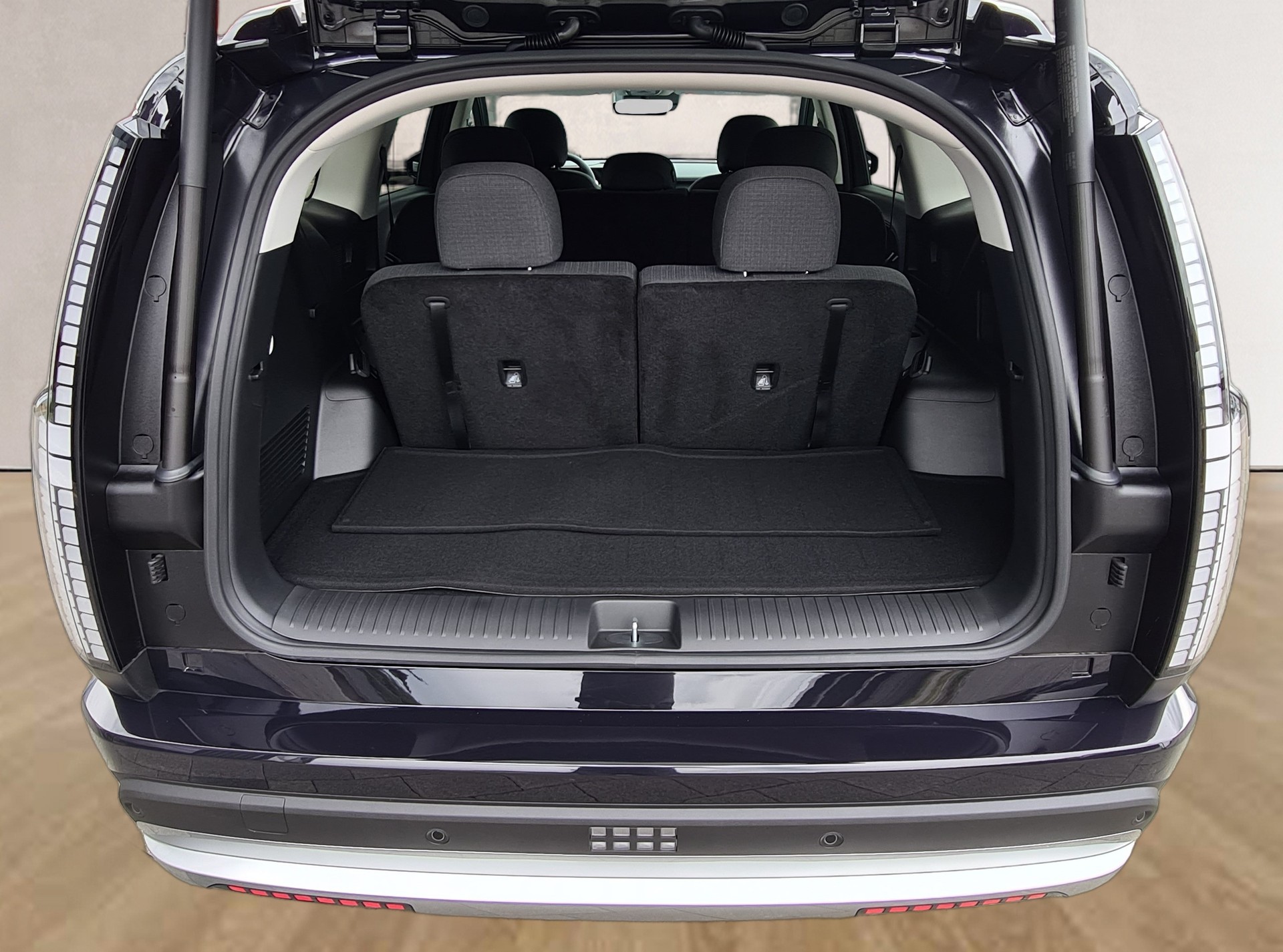 HYUNDAI Ioniq 9 110kWh Amplia 4WD-image-11