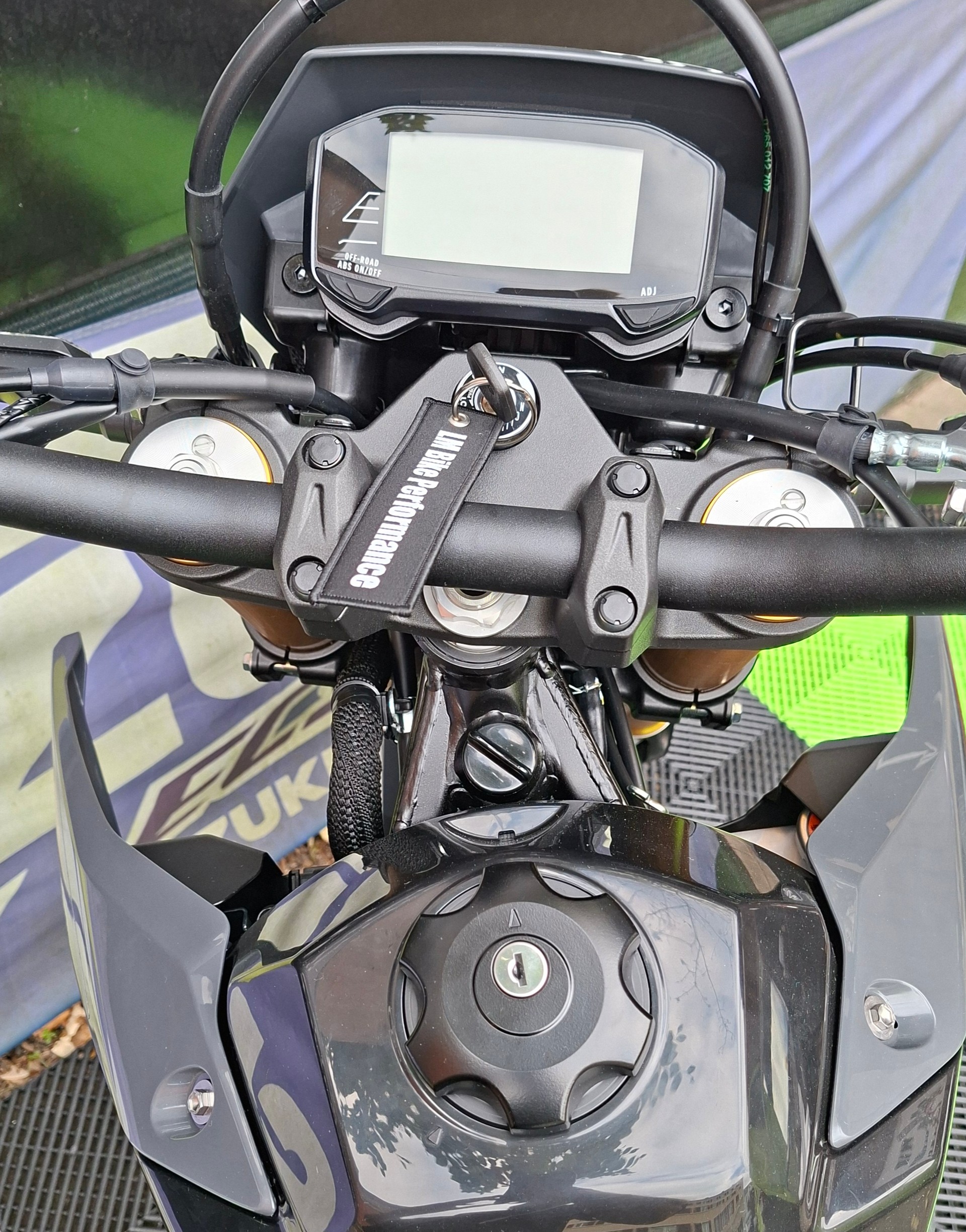 SUZUKI DRZ-4S-image-12