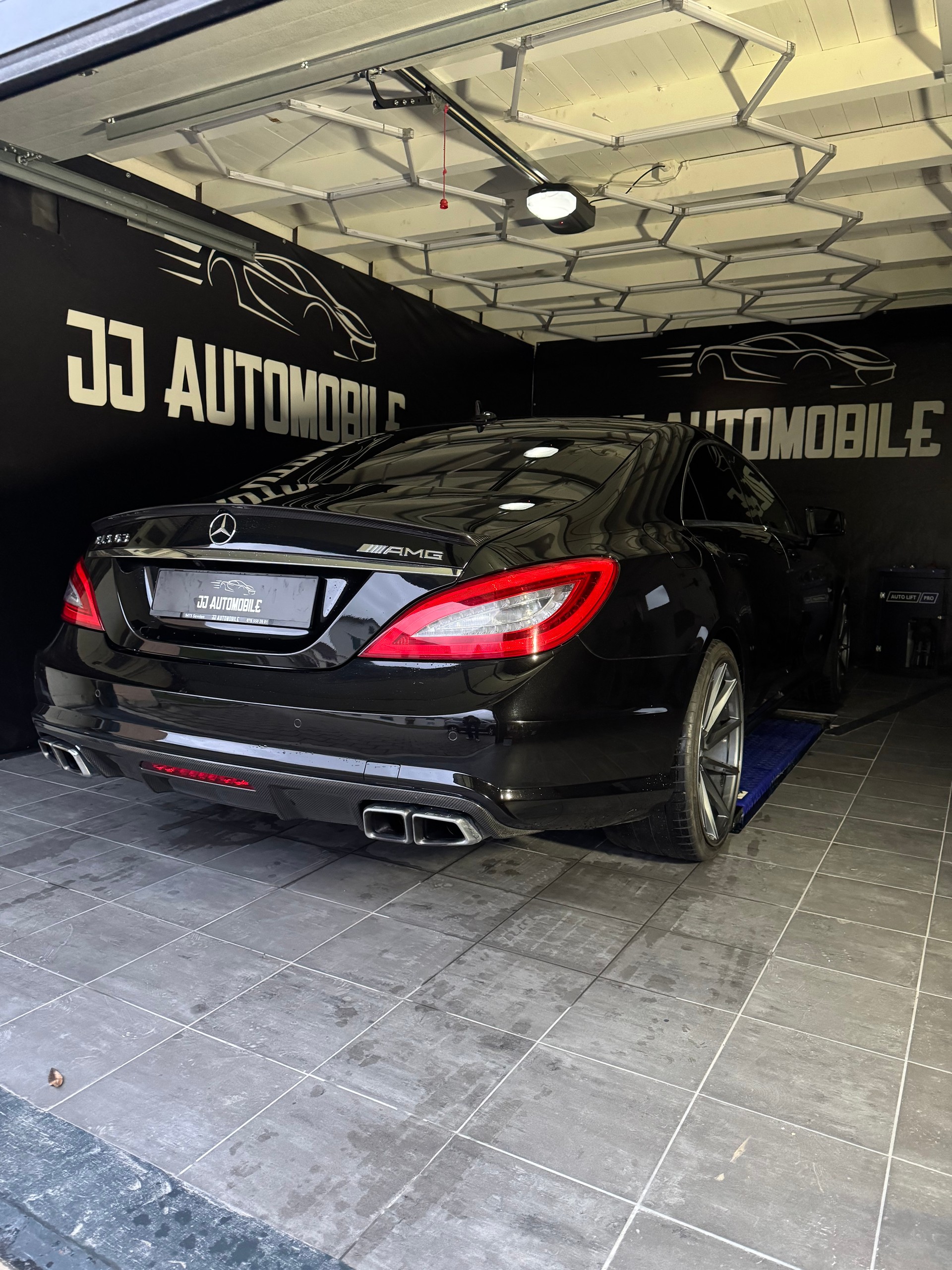 MERCEDES-BENZ CLS 63 AMG Speedshift MCT-image-3