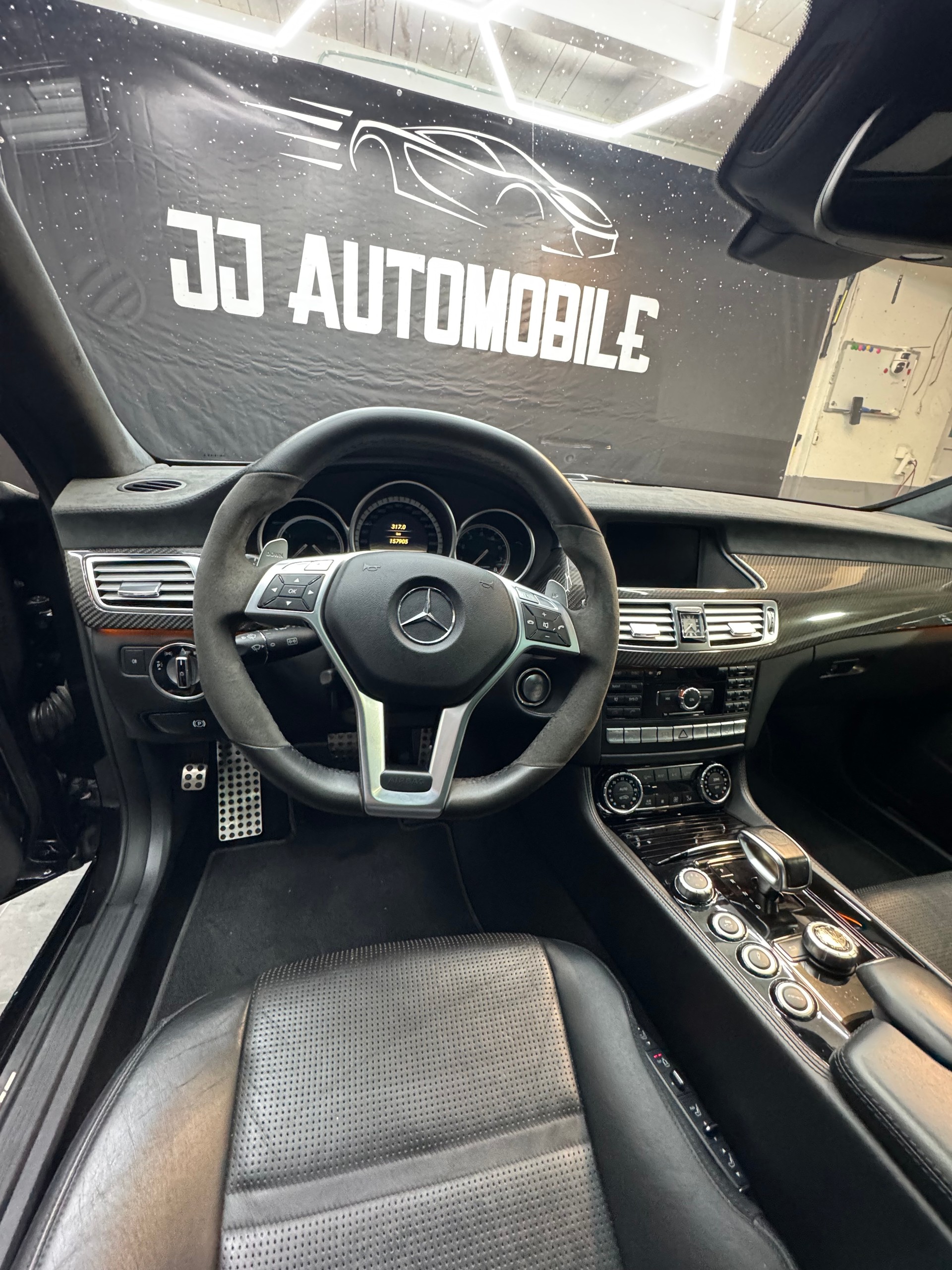 MERCEDES-BENZ CLS 63 AMG Speedshift MCT-image-9