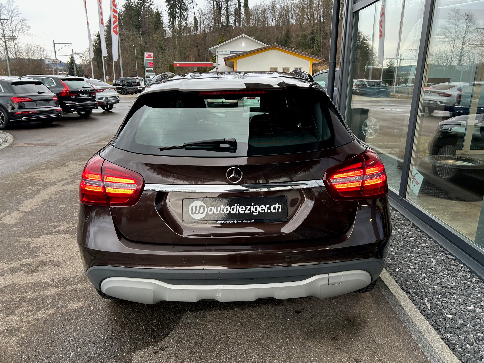 MERCEDES-BENZ GLA 200 d Swiss Star Edition 4Matic 7G-DCT-image-5