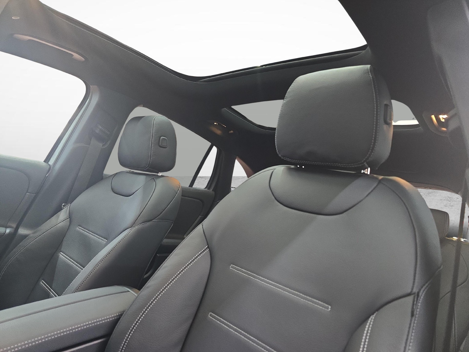 MERCEDES-BENZ AMG GLA 35 4MATIC-image-9