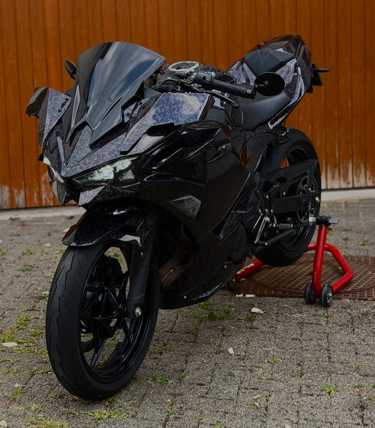 KAWASAKI Ninja 500 SE ABS - Carbon Edition-image-7