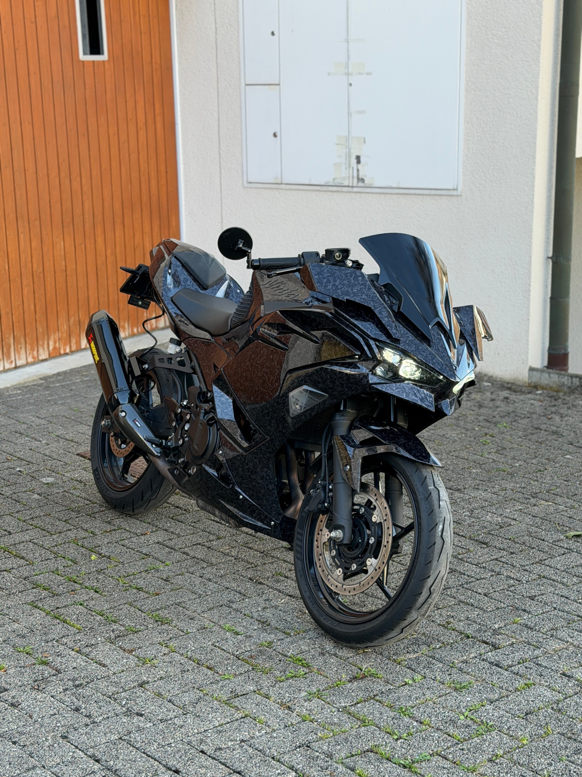 KAWASAKI Ninja 500 SE ABS - Carbon Edition-image-0