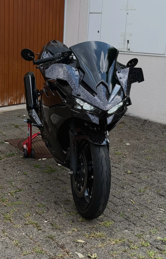 KAWASAKI Ninja 500 SE ABS - Carbon Edition-image-2