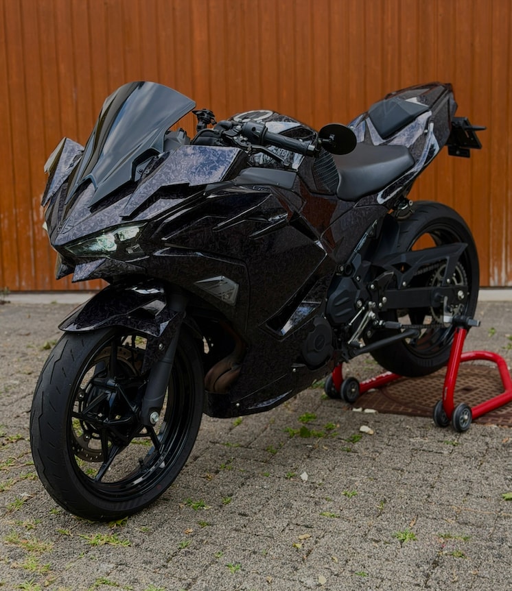 KAWASAKI Ninja 500 SE ABS - Carbon Edition-image-1
