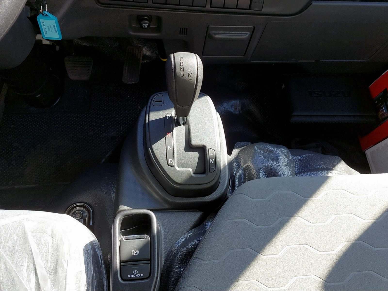 ISUZU M21 Kab.-Ch. E DR 1.9 Ddi TT-image-9