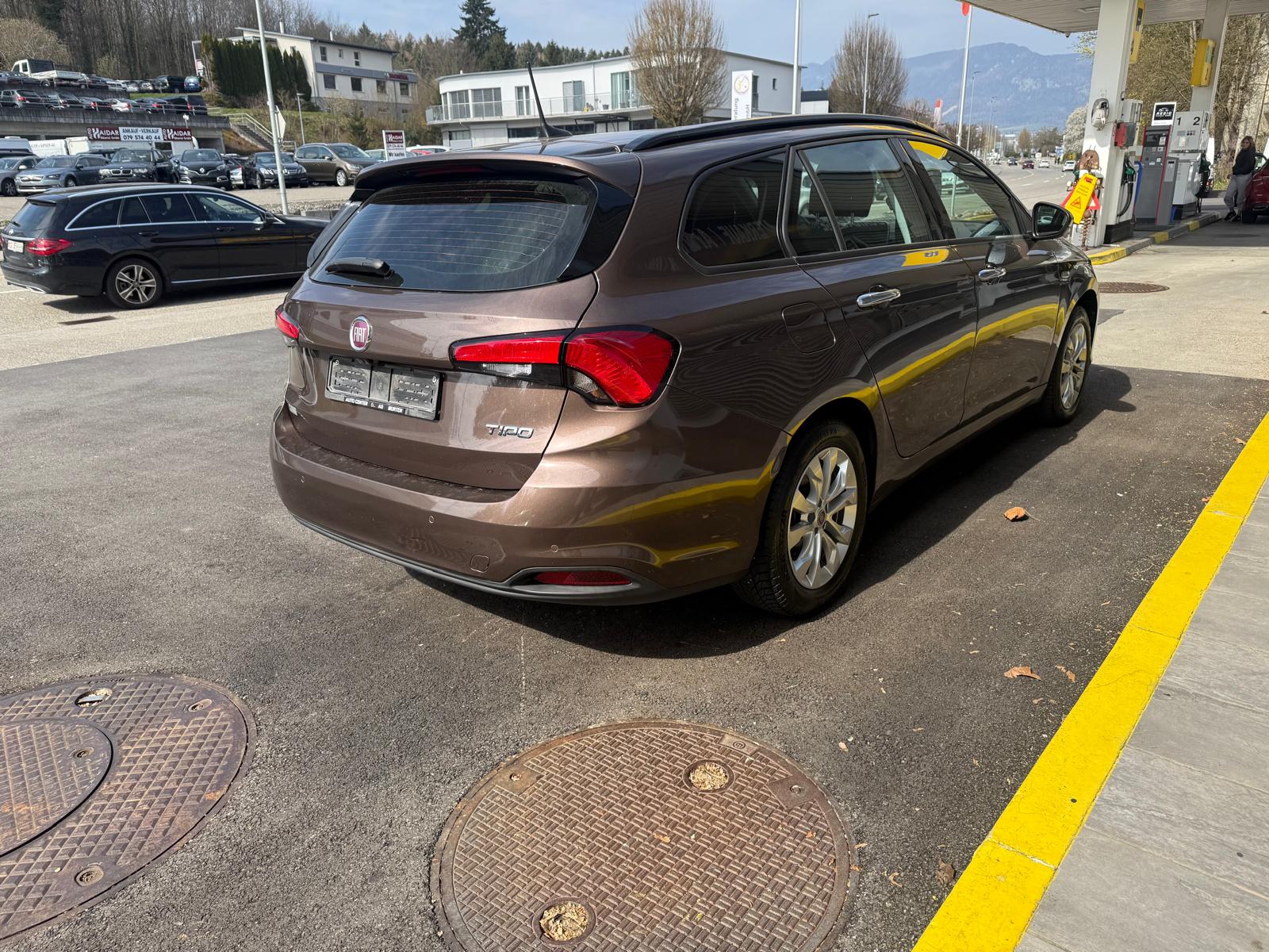 FIAT Tipo 1.6MJ Station Wagon Lounge DCT-image-4