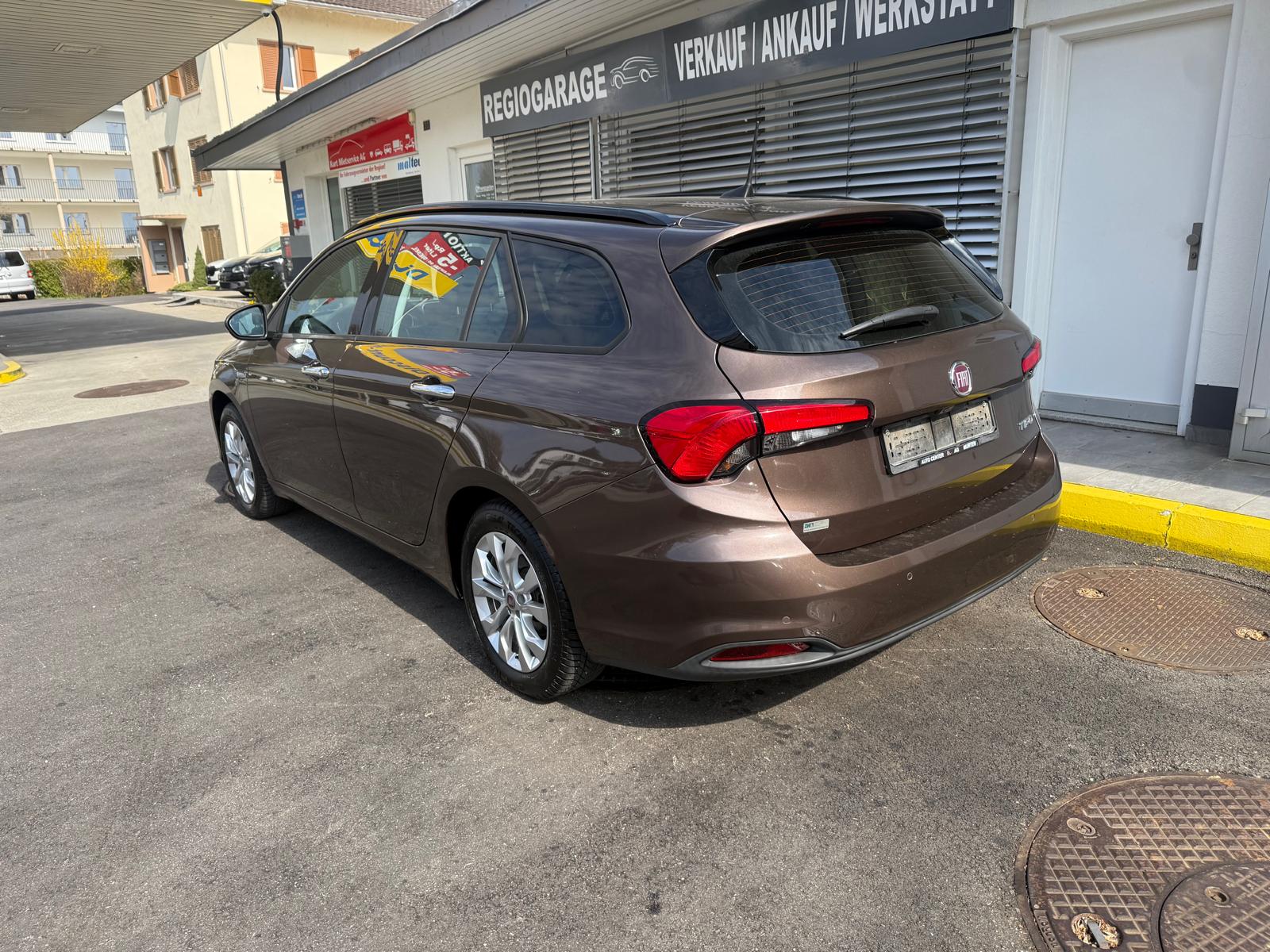FIAT Tipo 1.6MJ Station Wagon Lounge DCT-image-2