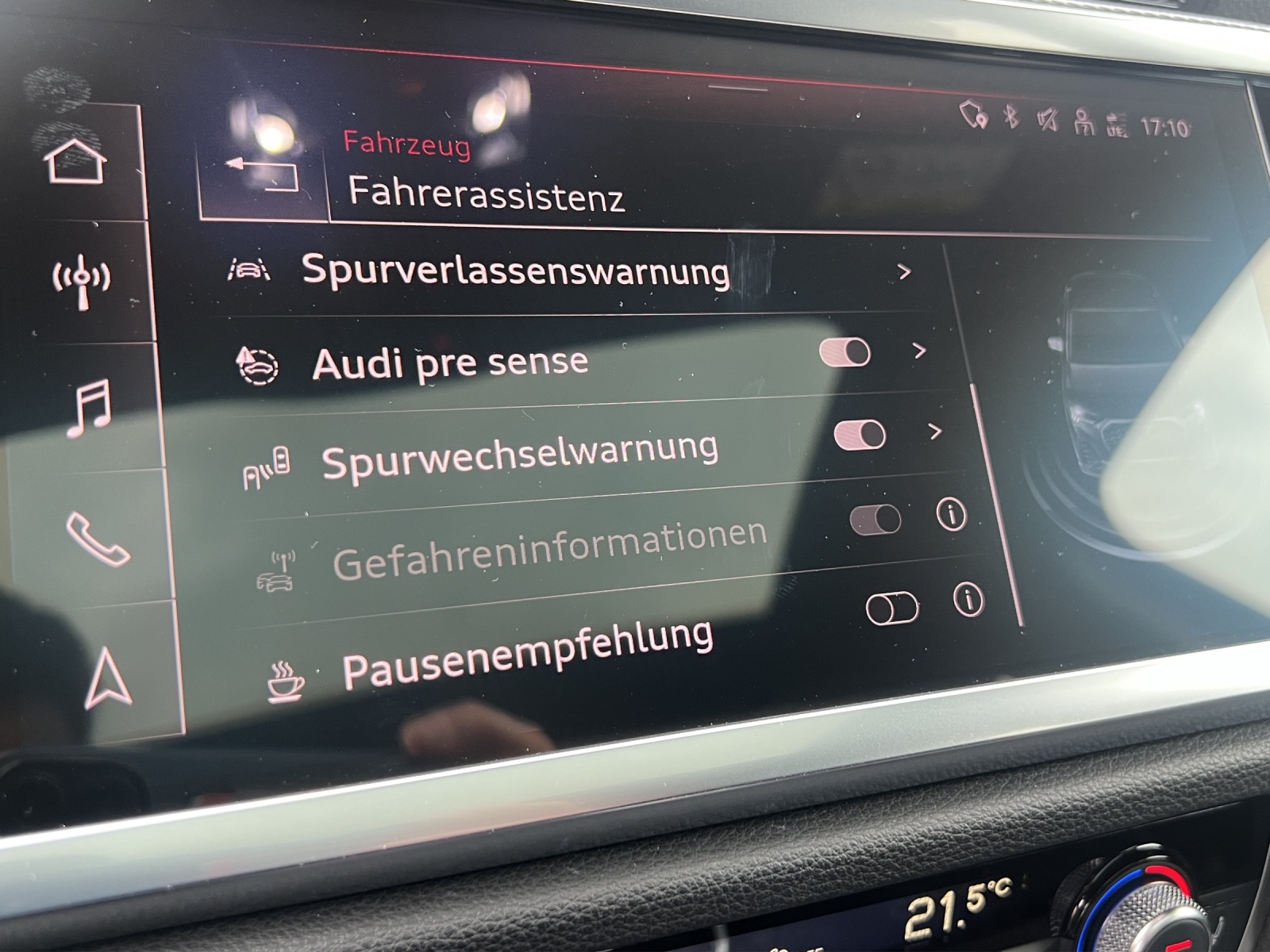 AUDI Q3 Sportback 2.0 35 TDI S line quattro S-Tronic-image-17