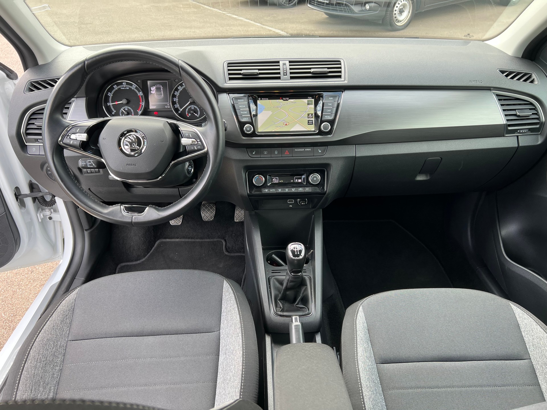 SKODA Fabia 1.0 TSI Drive-image-20