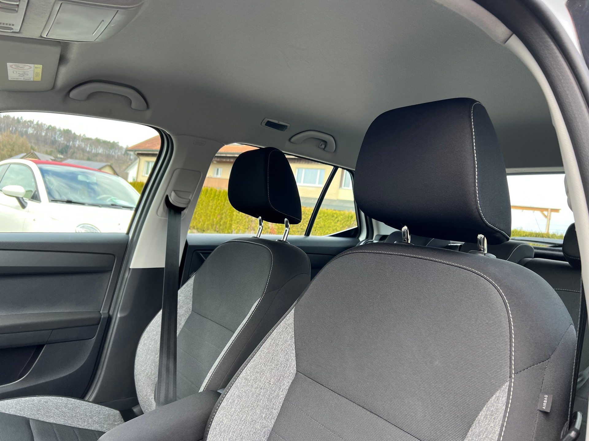 SKODA Fabia 1.0 TSI Drive-image-18