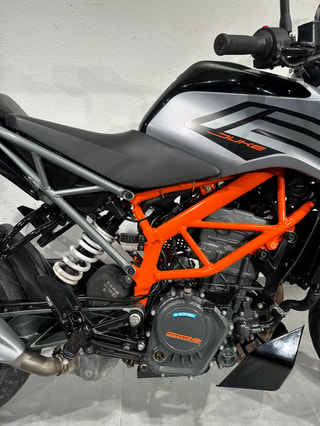 KTM 125 Duke-image-15