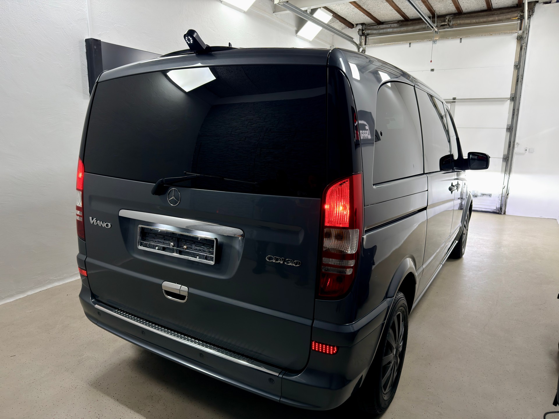 MERCEDES-BENZ Viano 3.0 CDI Blue Efficiency Ambiente EL A-image-4