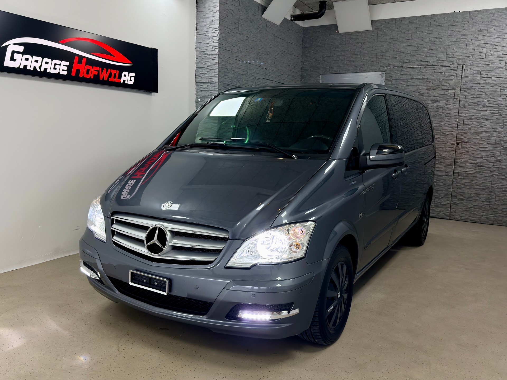 MERCEDES-BENZ Viano 3.0 CDI Blue Efficiency Ambiente EL A-image-1