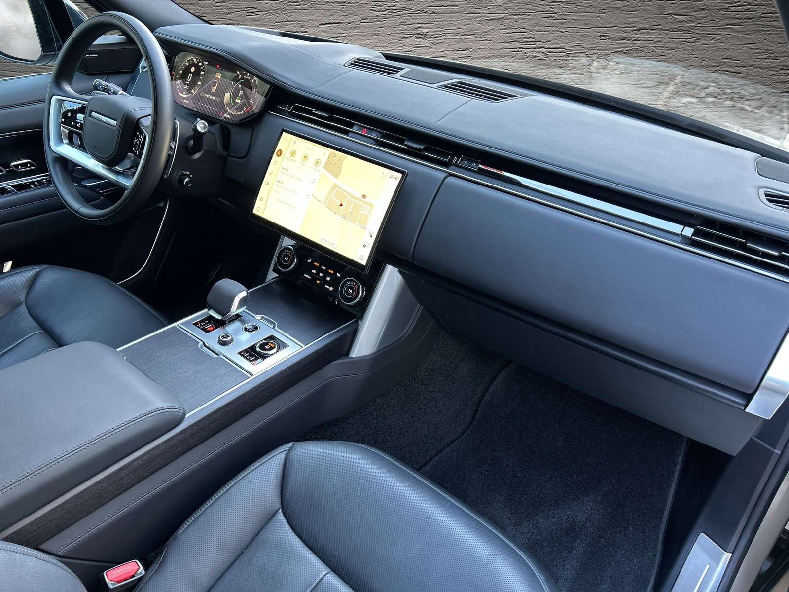 LAND ROVER Range Rover P510e Si6 PHEV HSE Automatic Schiebedach-erweitertes Lederpaket-AHK-4 Zonen Klima-Sitzheizung und Kühlung-image-7