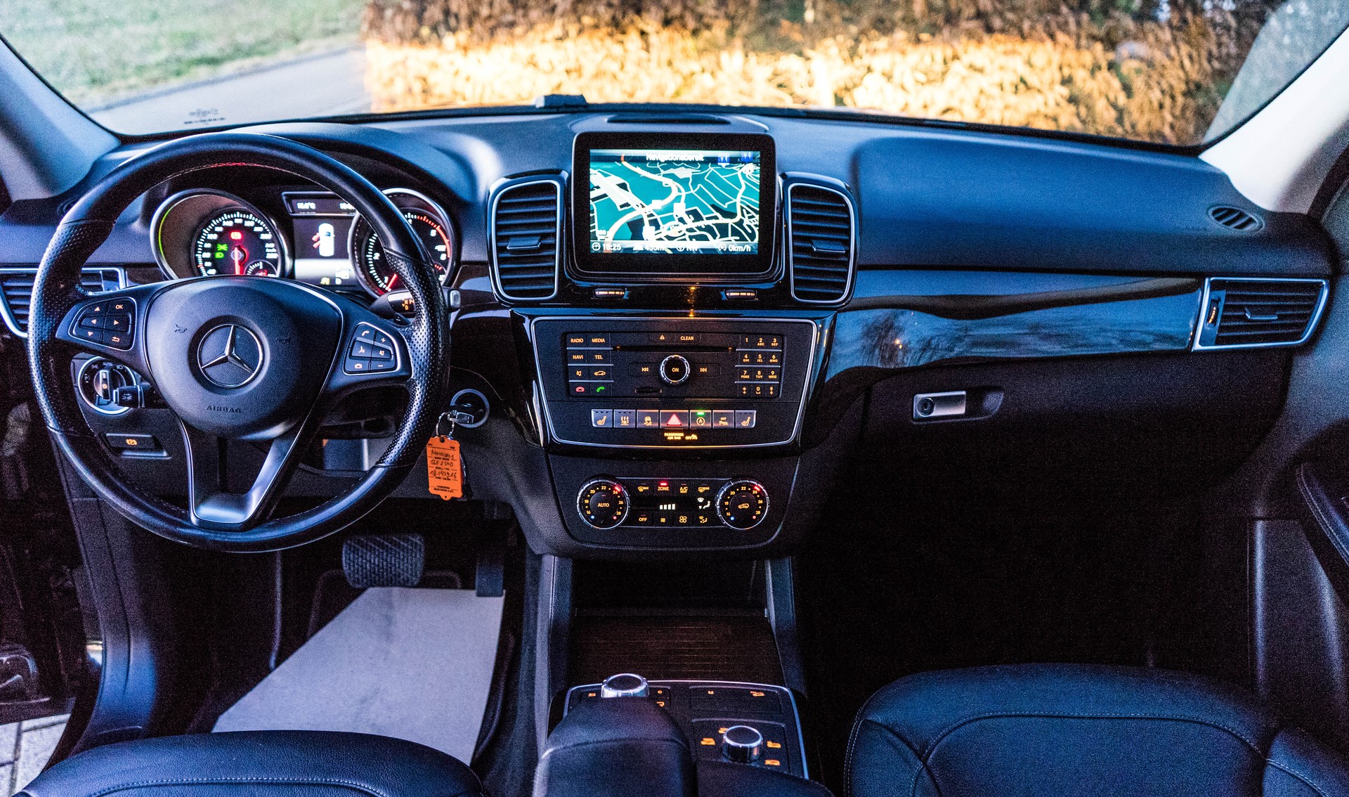 MERCEDES-BENZ GLE 250 d Executive 4Matic 9G-Tronic STANDHEIZUNG-image-17