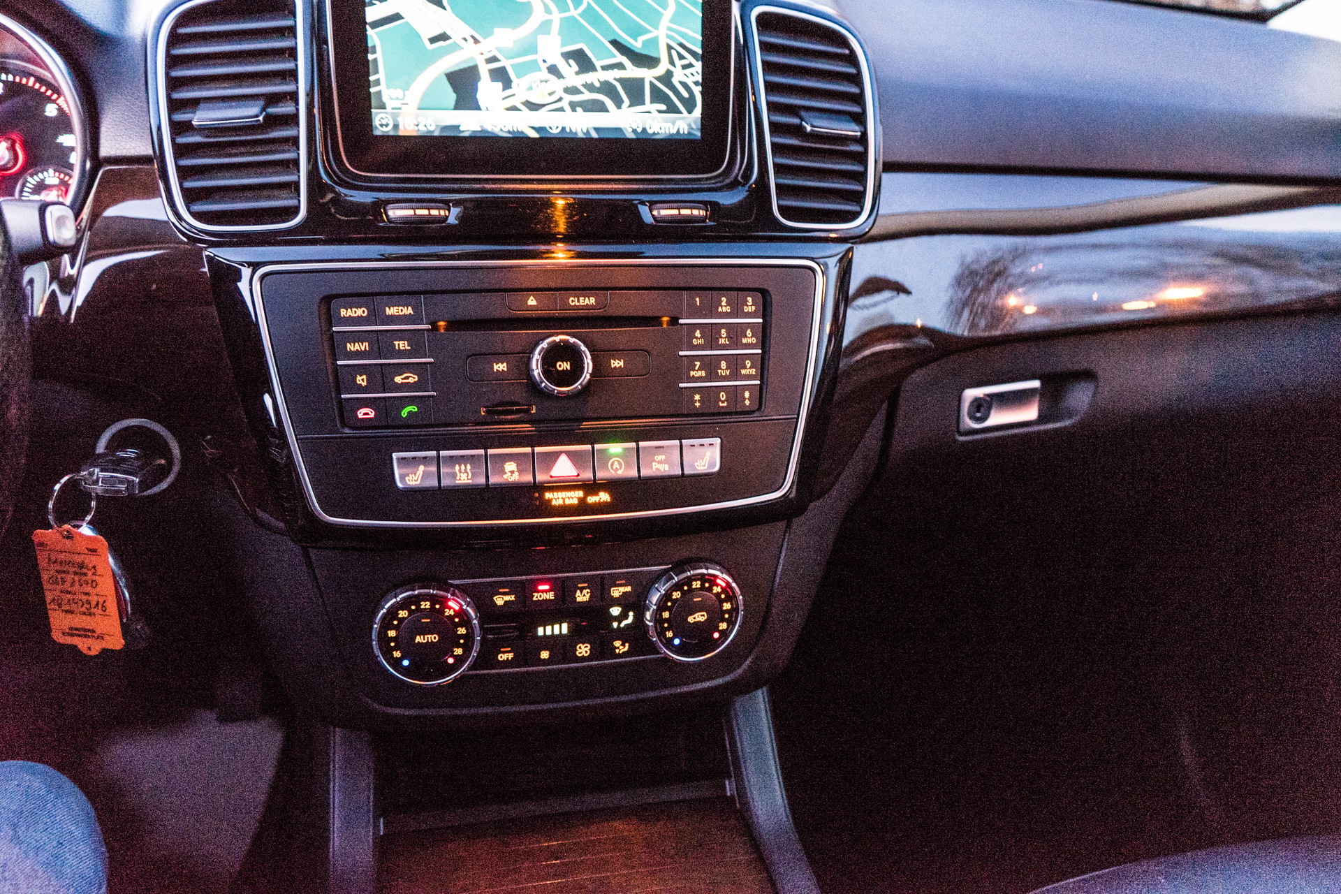 MERCEDES-BENZ GLE 250 d Executive 4Matic 9G-Tronic STANDHEIZUNG-image-18