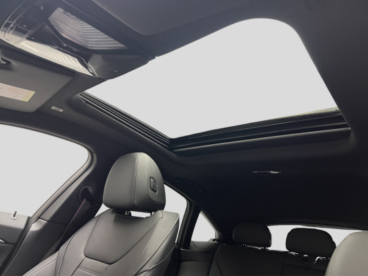 BMW i4 xDrive 40 M Sport Pro-image-12