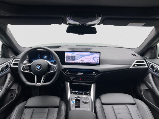 BMW i4 xDrive 40 M Sport Pro-image-10