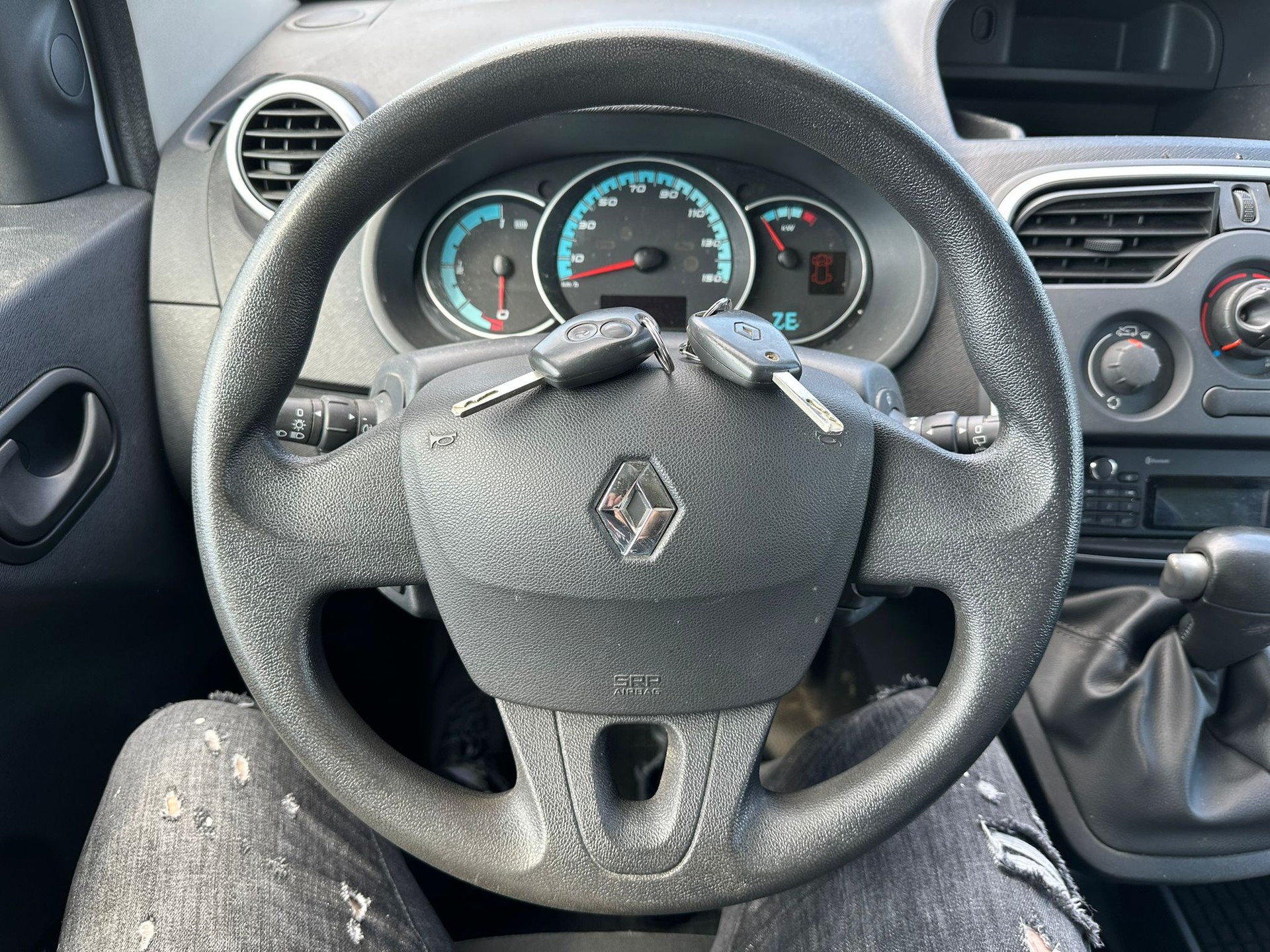 RENAULT Kangoo Z.E. Access-image-13