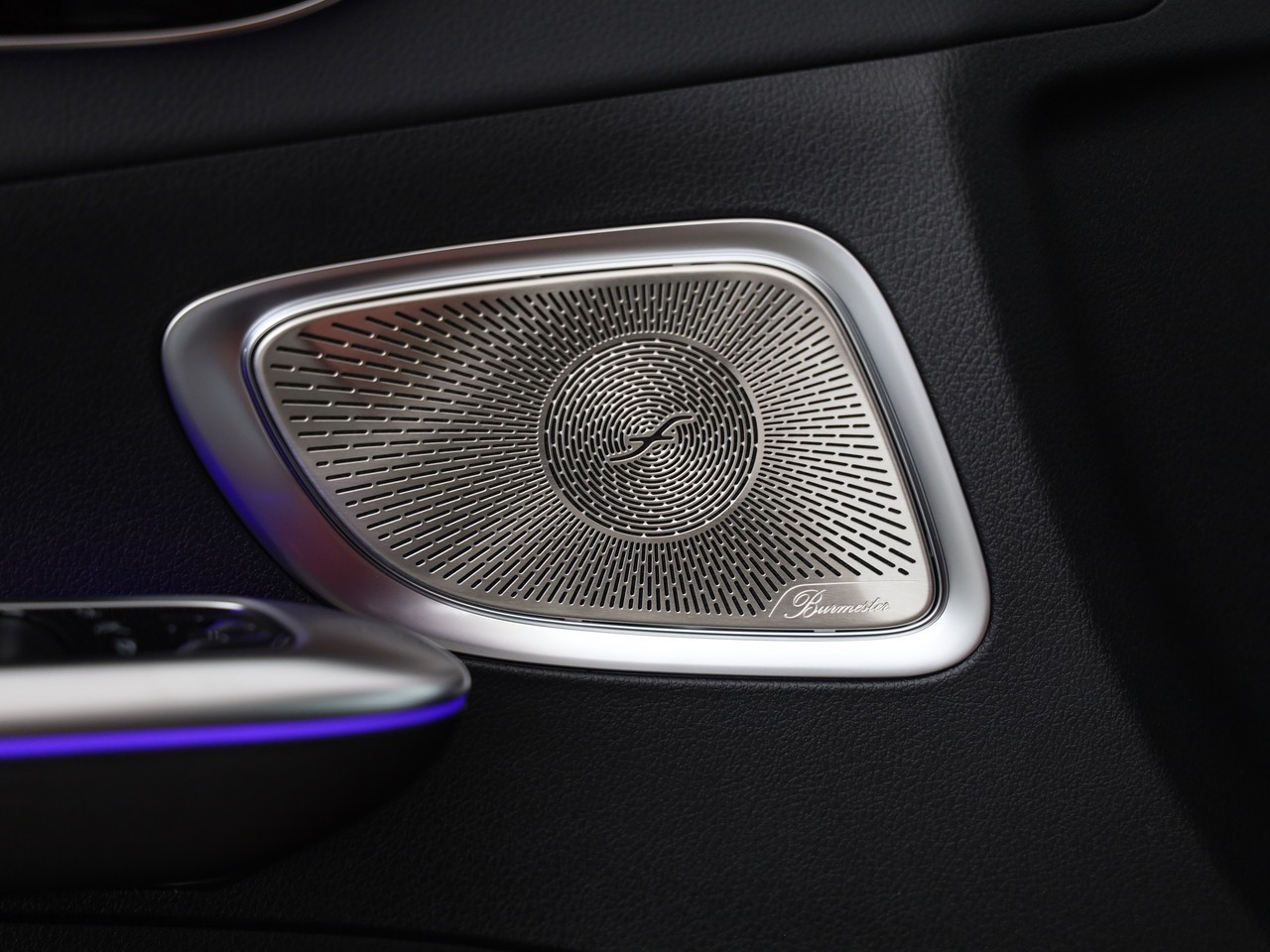 MERCEDES-BENZ C 220 d T 4 Matic-image-13