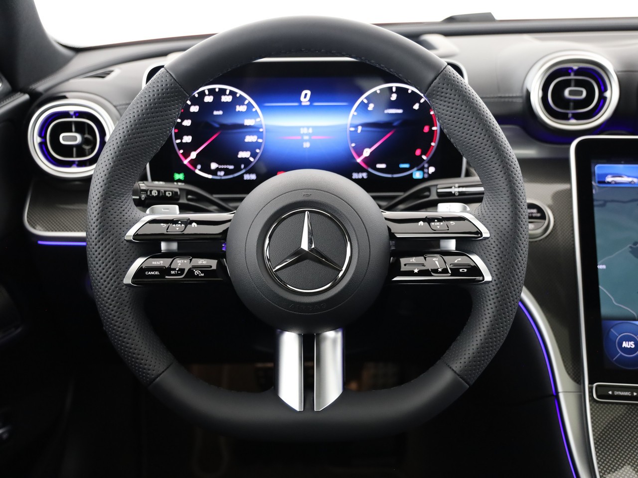 MERCEDES-BENZ C 220 d T 4 Matic-image-14