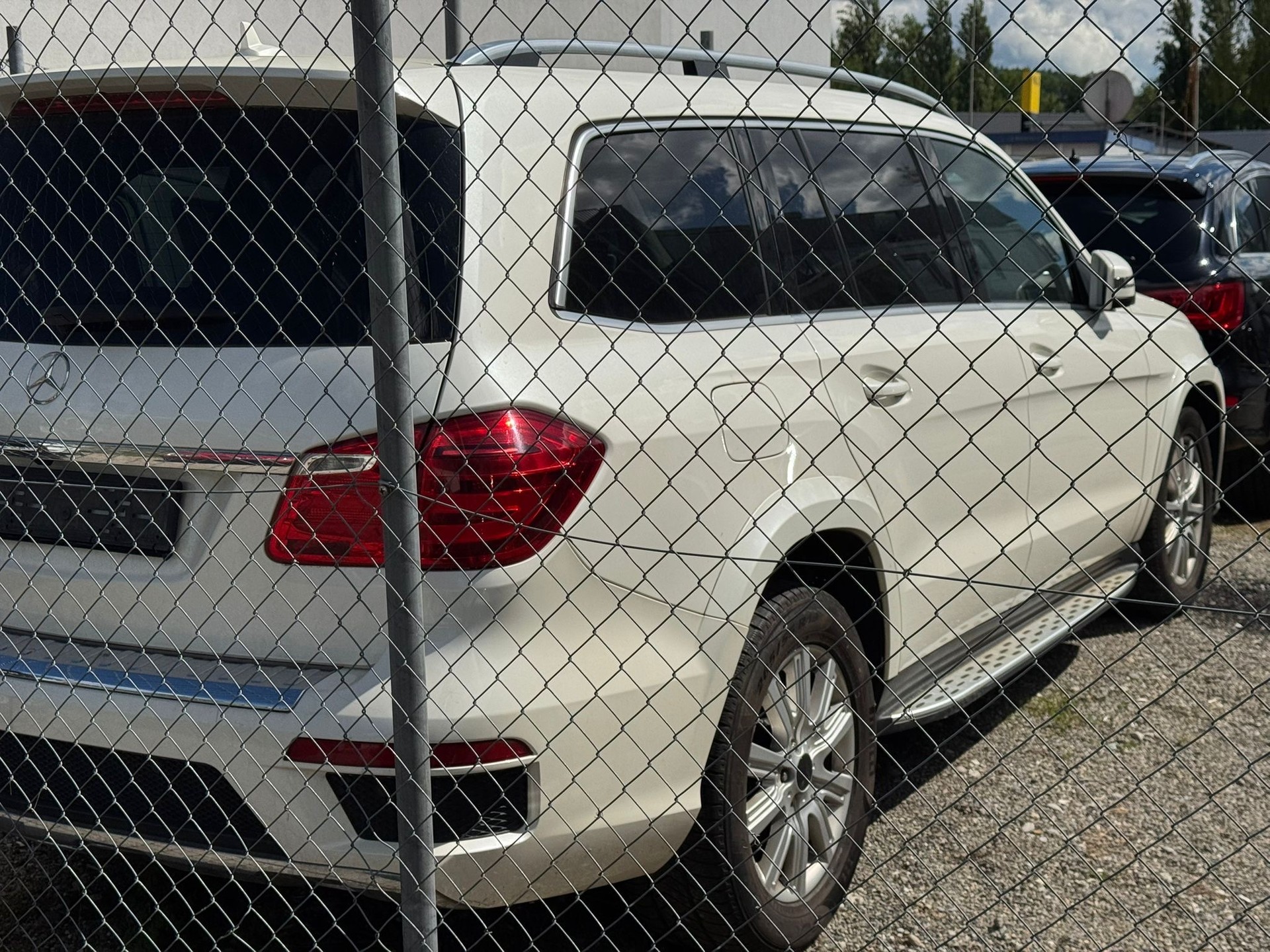 MERCEDES-BENZ GL 350 BlueTEC 4Matic 7G-TRONIC-image-4