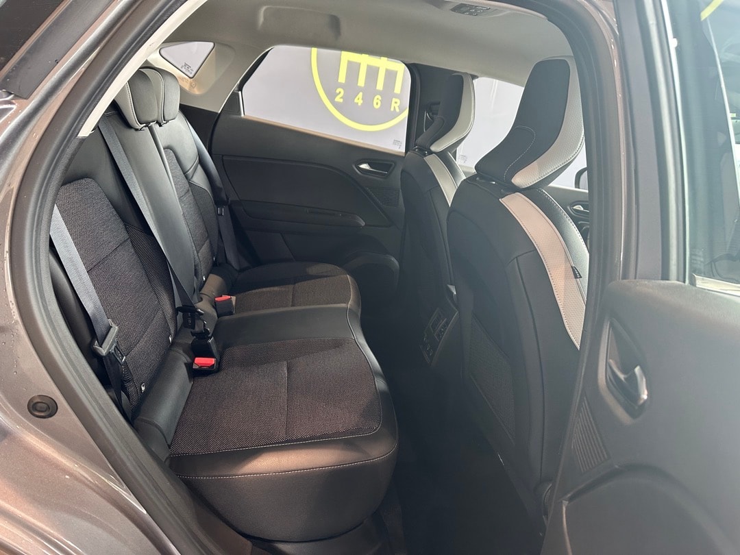 RENAULT Captur 1.3 TCe EDC Intens EDC-image-17
