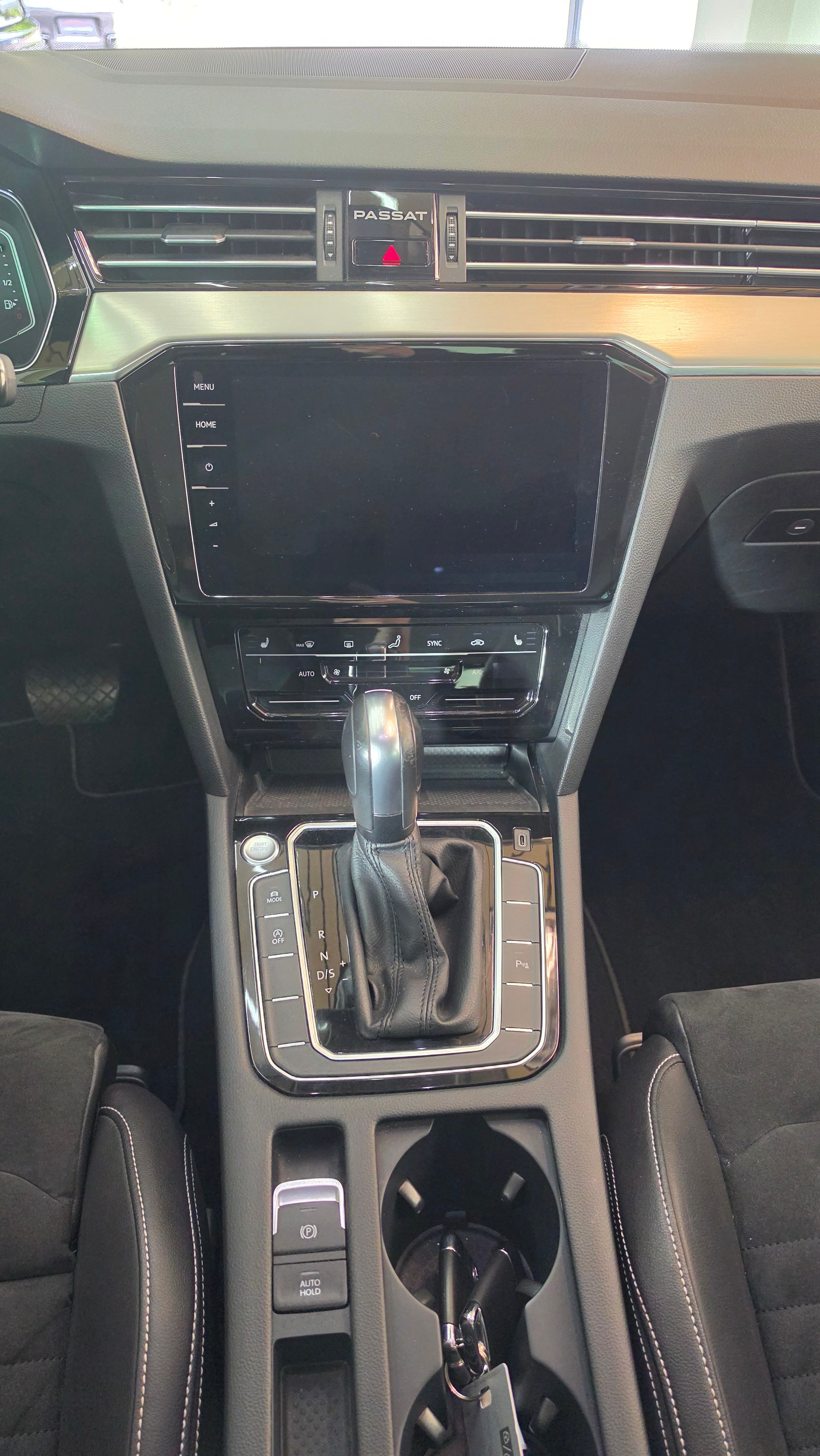 VW Passat 2.0 TDI BMT Elegance 4Motion DSG Frisch ab MFK Frisch Ab Service-image-7