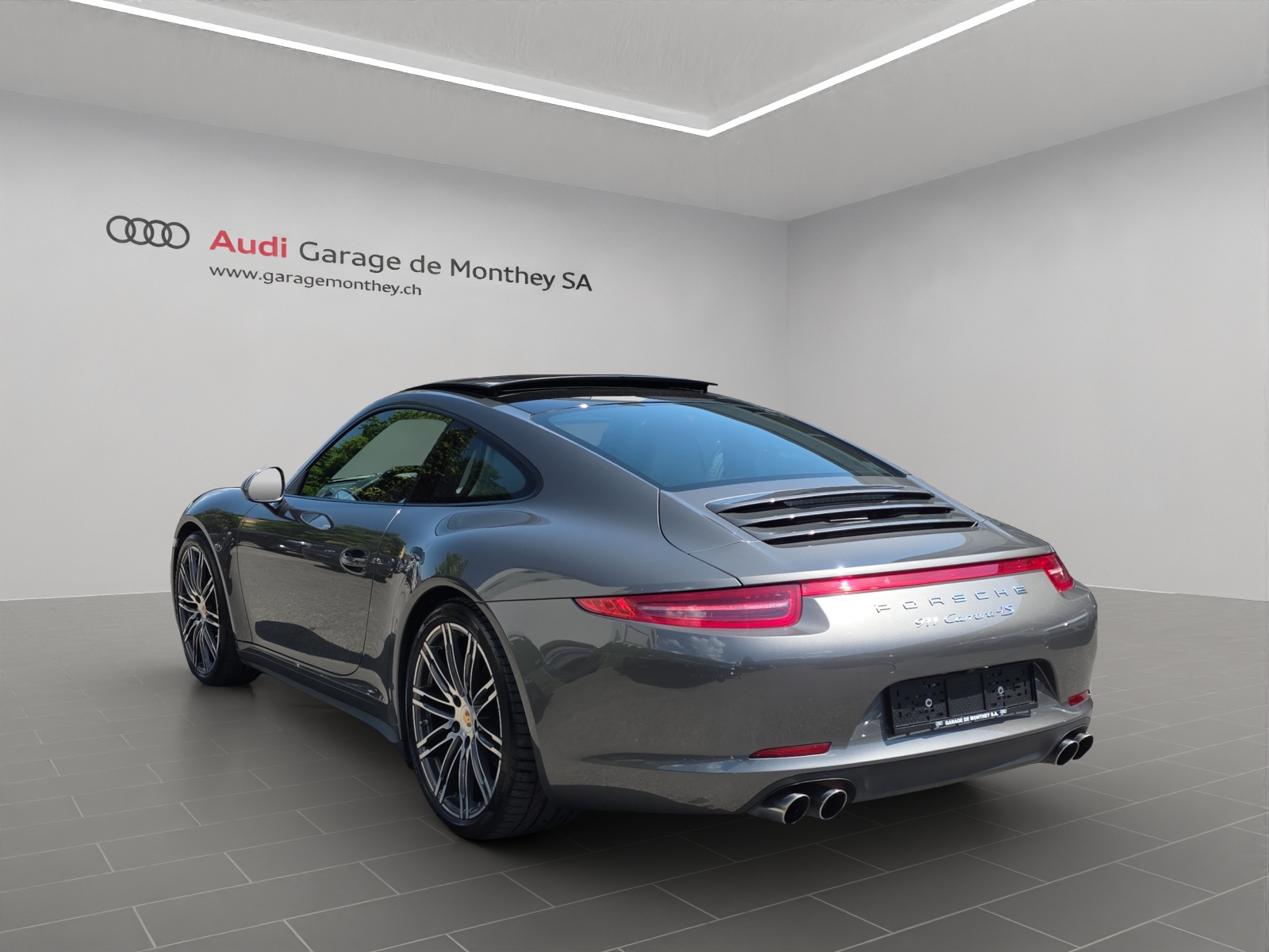 PORSCHE 911 Carrera 4S PDK-image-2