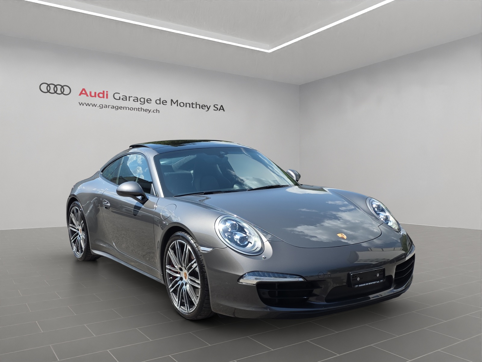 PORSCHE 911 Carrera 4S PDK-image-1