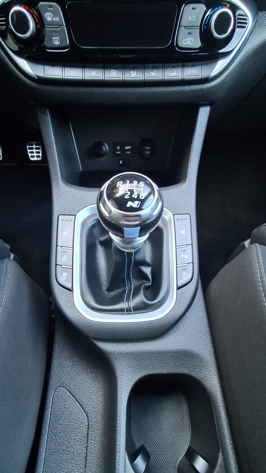 HYUNDAI i30 N 2.0 T-GDi ** Teil-Leder ** Gr-Navi ** RF-Kamera ** Sitzmemory ** Lenkrad-Heizung ** Frisch Ab MFK & Service **-image-18