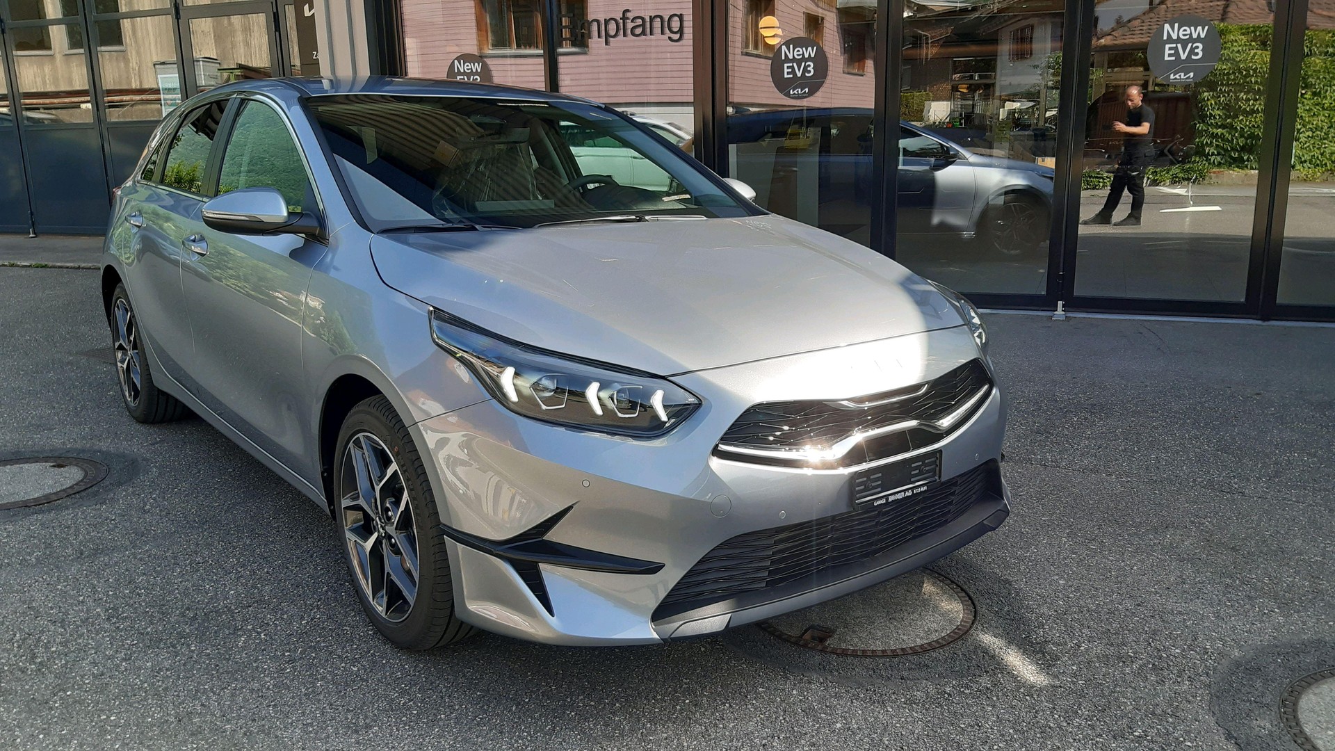 KIA Ceed 1.5 T-GDi Power-image-1