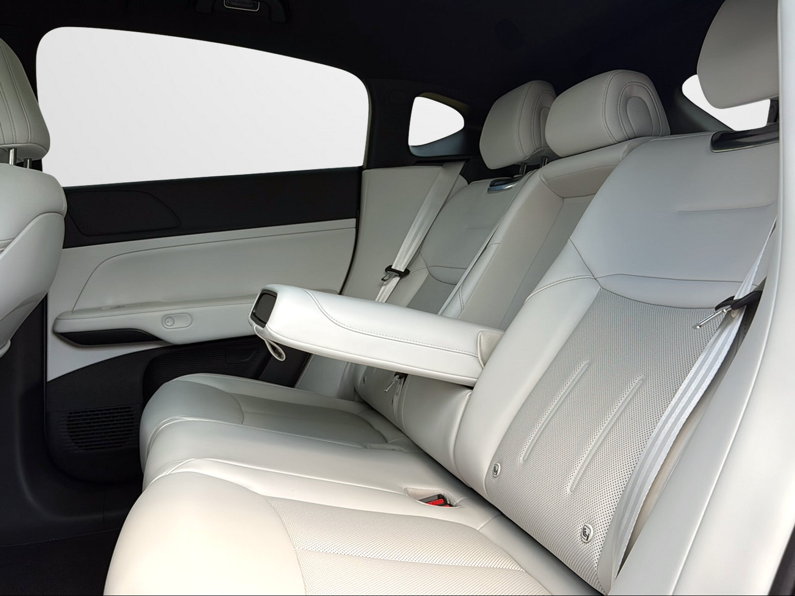 XPENG G6 87,5kWh Performance AWD-image-11